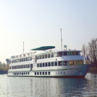 Fernao De Magalhaes Cruising the Douro River